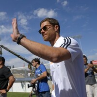 Bearded gent Xabi Alonso breaks his foot in training