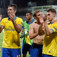 Wenger lauds defence as Gunners reach 10th away win in a row