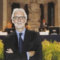 New cycling boss wants Lance Armstrong to help with 'truth and reconciliation' process