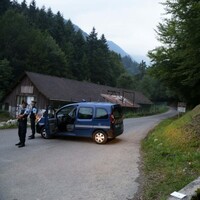 Ex-cop released from custody over Alps killings, immediately rearrested over WW2 weapons