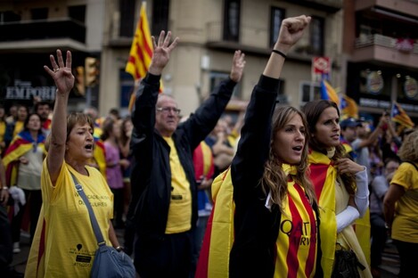 People form a human chain for the independence of Catalonia during the Catalonia's national day. 