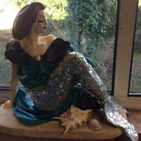 What's the real story behind this famous statue?