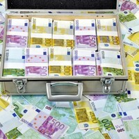 &acirc;�&not;260,000 seized in crackdown on organised crime