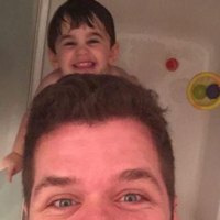Perez Hilton sparked an online debate after posting this shower selfie with his son 