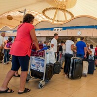 At least 179 Irish people in Egypt as world leaders say bomb may have brought down plane