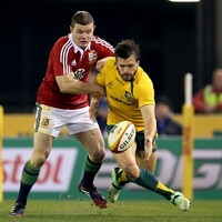 Matt Giteau defused an apparent spat between Brian O'Driscoll and a legendary Wallaby wing last night