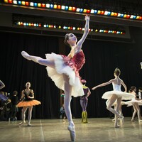 This teen left her small US town to become a ballet dancer in Russia