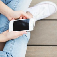 Teachers aware of students as young as 11 sexting, new study finds 