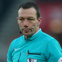 Wenger slams decision to remove referee Friend from Spurs game