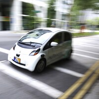 These taxis can drive themselves and are ferrying people about in Singapore