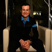 Team Sky's Nicolas Roche says Bradley Wiggins 'ethically wrong' to use TUEs 