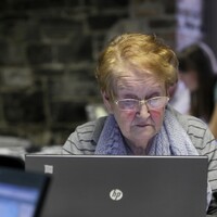 Know anyone who isn't tech-savvy? This is how you can help them this Christmas