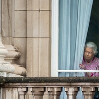 Queen Elizabeth misses another church service due to 'heavy cold'