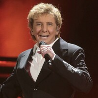 Barry Manilow speaks about hiding his gay relationship for nearly 40 years