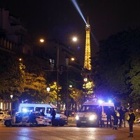 Police officer and suspected attacker shot dead in Paris gun battle