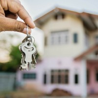 What's the average deposit needed for a first time home buyer? It's the week in numbers