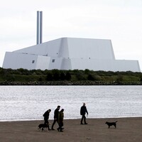 Parents gather to discuss effect of 'incredibly stupid' Poolbeg incinerator