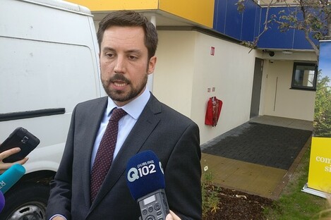 Housing Minister Eoghan Murphy talking to reporters today.