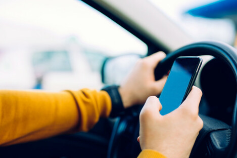 In a new survey, only Italians are worse for checking social media than Irish drivers. 