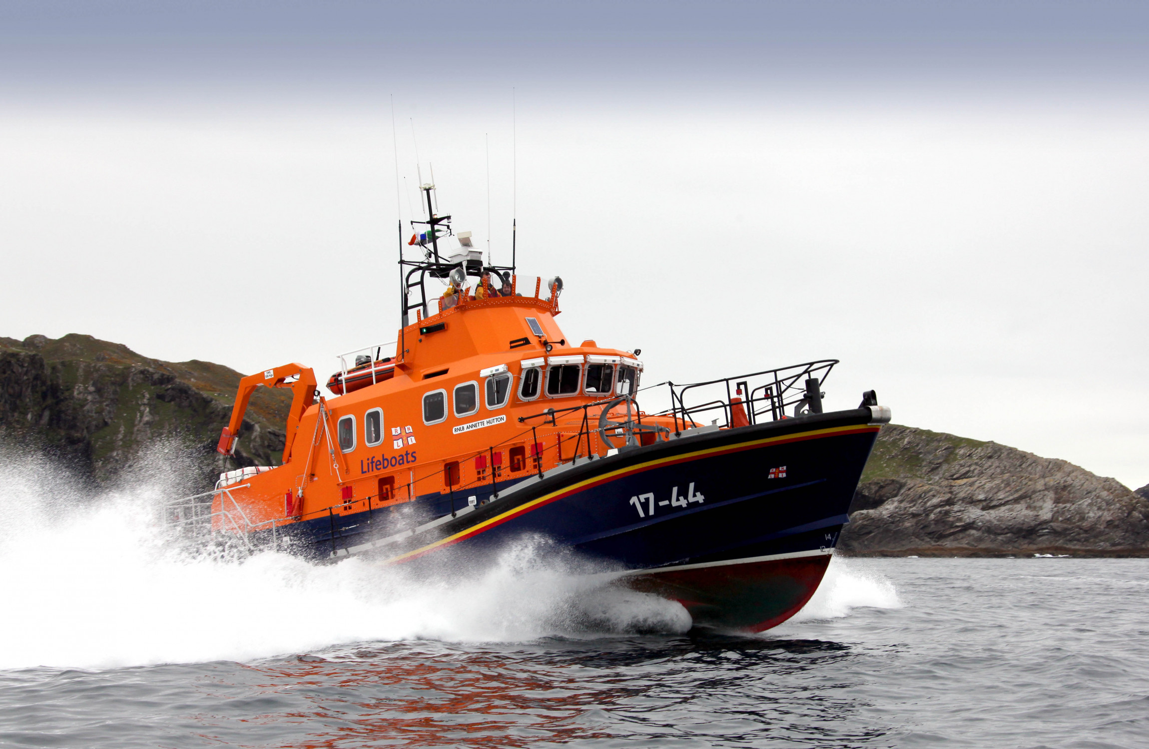 A New Documentary Will Feature RNLI Lifeboats In Ireland - Who Launched ...