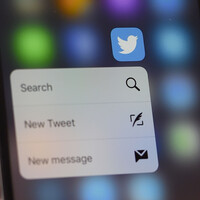 US politicians are being accused of violating free speech - by blocking people on social media