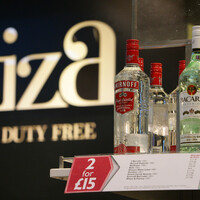 Ryanair wants UK airports to restrict alcohol sales after a spike in boozy travellers