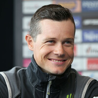 Roche stays in third, Froome keeps Vuelta lead following big stage win for 22-year-old Slovenian 