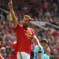 Van Nistelrooy scores for Man United on Old Trafford return