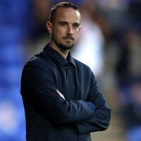 'Unacceptable' Sampson sacked as England Women's manager