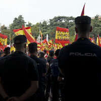 Spanish police seal off 1,300 polling stations in Catalonia
