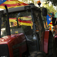 Catalonia referendum: Tractors roll in and buildings occupied to support independence vote