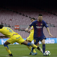 Barcelona win behind closed doors amid referendum turmoil