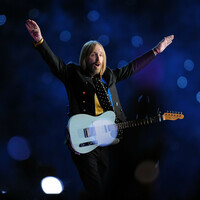 'He will be missed by everyone who loves music': Stars pay tribute to Tom Petty