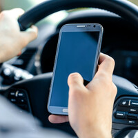 Penalty points for using a mobile phone while driving could be increased