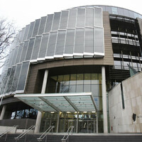 Sex assault accused had to be 'physically separated from victim' by garda, court hears