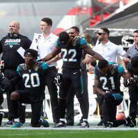Jaguars president apologises for NFL players kneeling in London