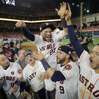 Astros down Yankees, set World Series clash with Dodgers