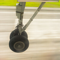 Private jet flies low over Shannon for 'visual check' before emergency landing 