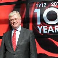 Gilmore acknowledges Labour&acirc;��s poll difficulties but says crisis must be resolved