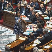 France considers sexual harassment laws after MPs whistle at minister