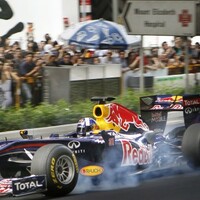 Speeding fine or fine speeding? Coulthard tears up Lincoln Tunnel