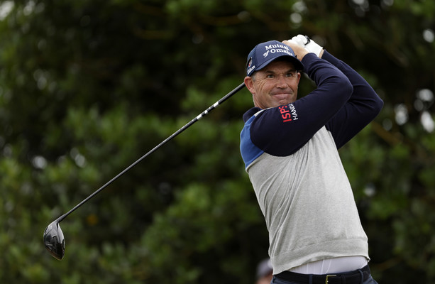 Harrington makes strong start to be two shots off lead at The Senior Open in Scotland