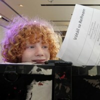 Poll: Should the voting age be lowered to 17?