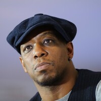 Wenger lucky to avoid sack, says Ian Wright