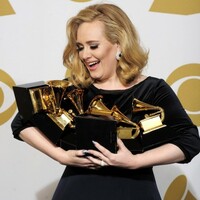 13 reasons why we want to be friends with Adele