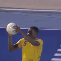 Epic fail at throw-in by Jamaican player in 2014 World Cup qualifier