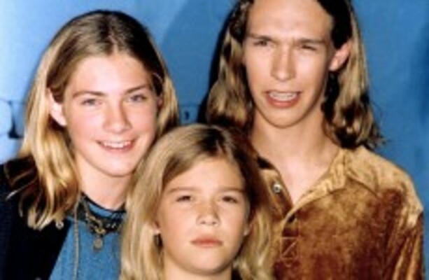 hanson-reflects-on-their-hit-mmmbop-25-years-later-it-s-wild