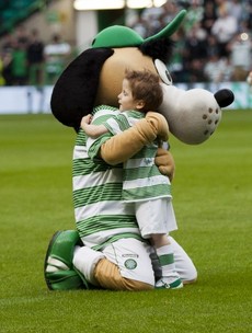 'Absolutely magic': Cancer survivor Wee Oscar, 4, takes centre stage before Celtic win