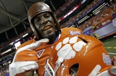 NFL rookie on his way to training saves family, dog from burning car