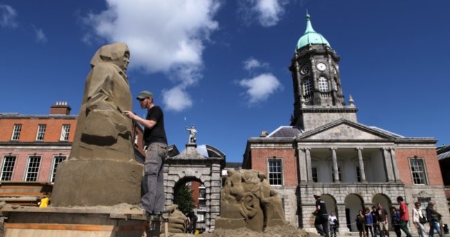 Pictures: Sand sculpting trio's giant monuments in Dublin Castle